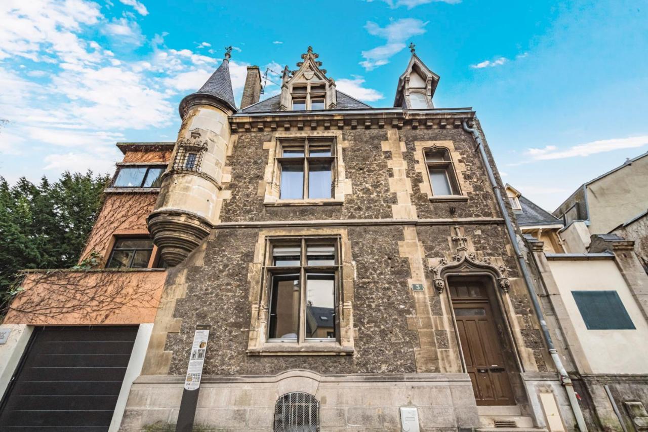 ランスTournelles Vue Cathedrale- Maison Climatisee Du Xvie Siecle Classeeアパートメント エクステリア 写真