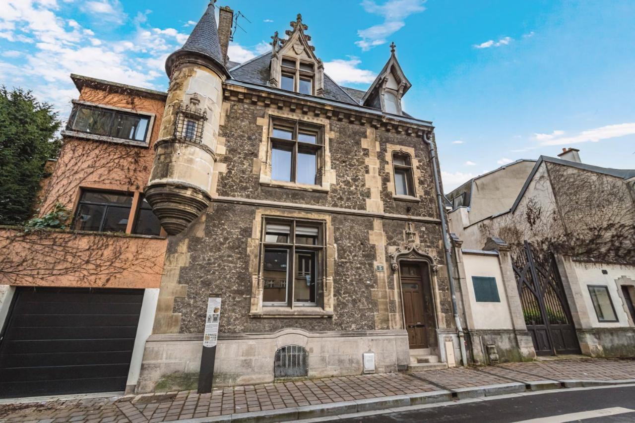 ランスTournelles Vue Cathedrale- Maison Climatisee Du Xvie Siecle Classeeアパートメント エクステリア 写真